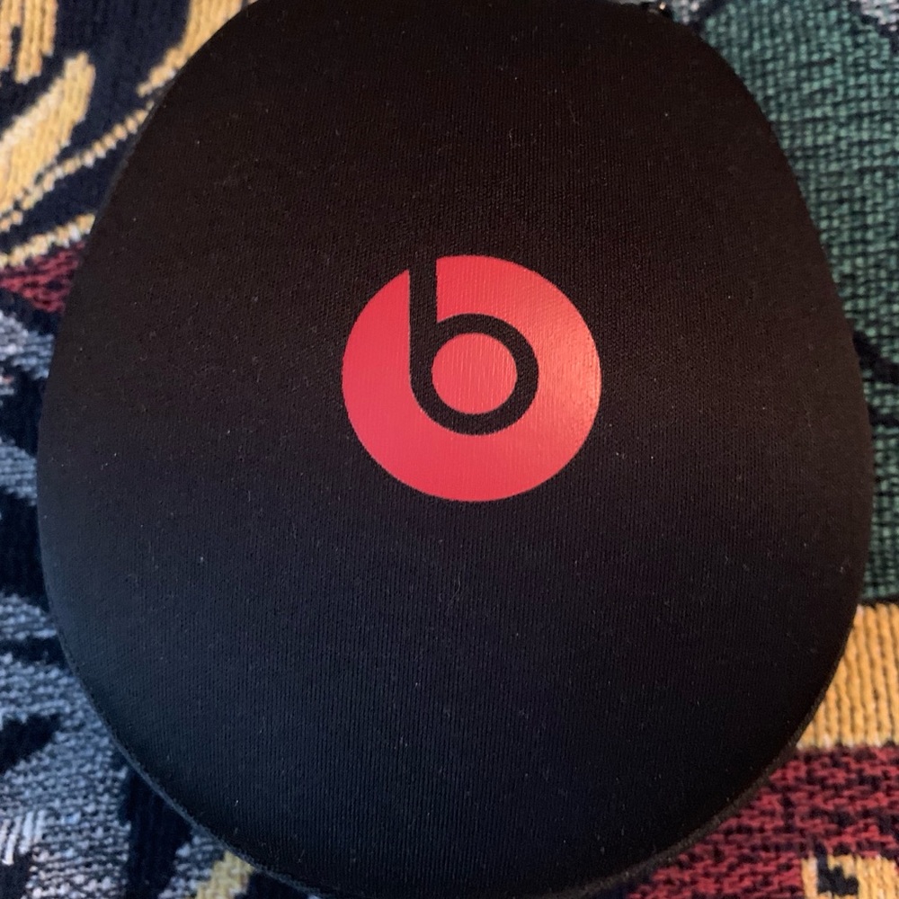 Beats by Dre mixr- white